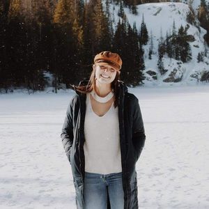 Meet your Posher, Christine